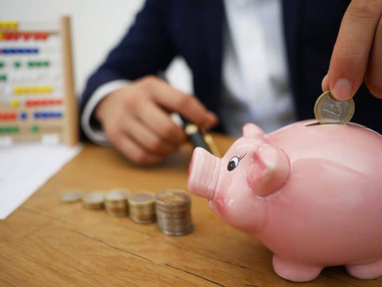 Comment réduire ses impôts sans investir&nbsp;? Stratégies pour diminuer votre taxation