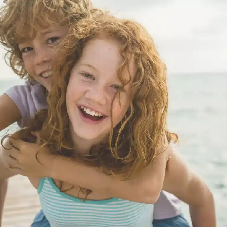 Pourquoi et comment ouvrir une assurance-vie pour son fils ou sa fille majeur(e) ?